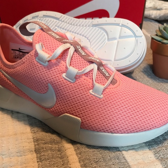 💕Nike Ashin Modern💕 - Picture 2 of 3